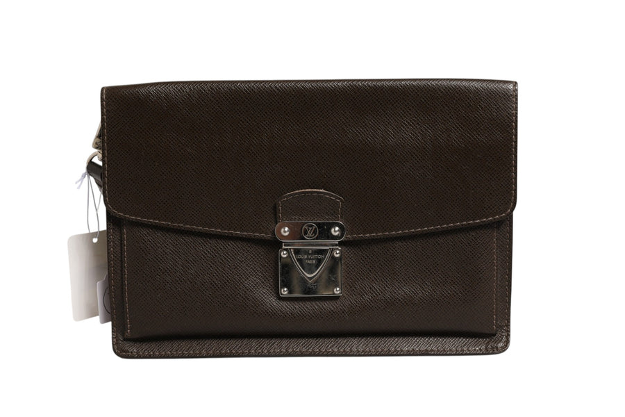 Belaia Clutch Taiga Leather