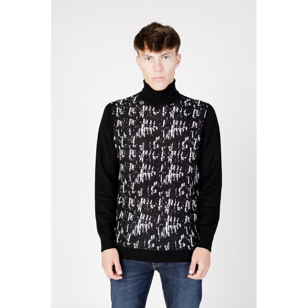 Black Wool Turtleneck