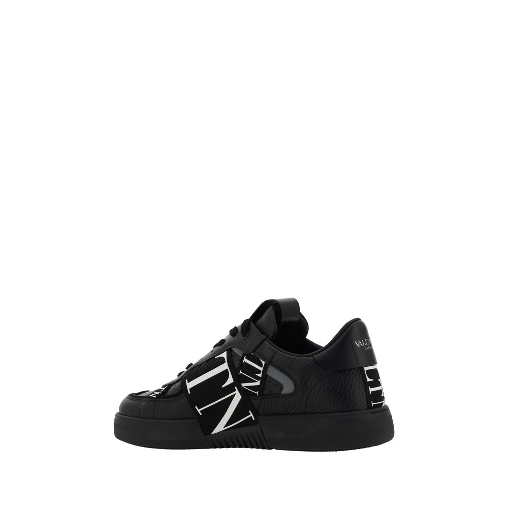 Black Leather VL7N Sneakers