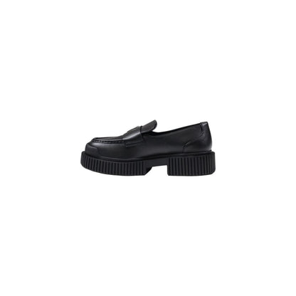 Black Leather Platform Pumps