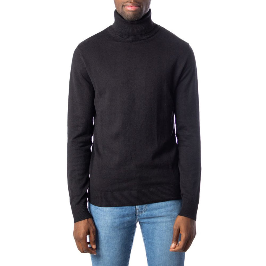 Black Cotton Turtleneck
